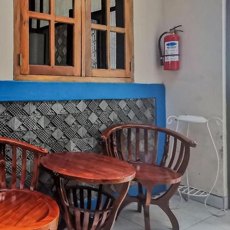 Reddoorz Near Pantai Pancer Door Pacitan Hotell Exteriör bild